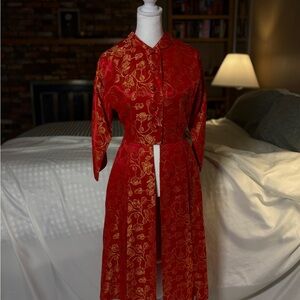 Vintage 50’s/60’s Red & Gold Jacquard Qipao Hostess Jacket M